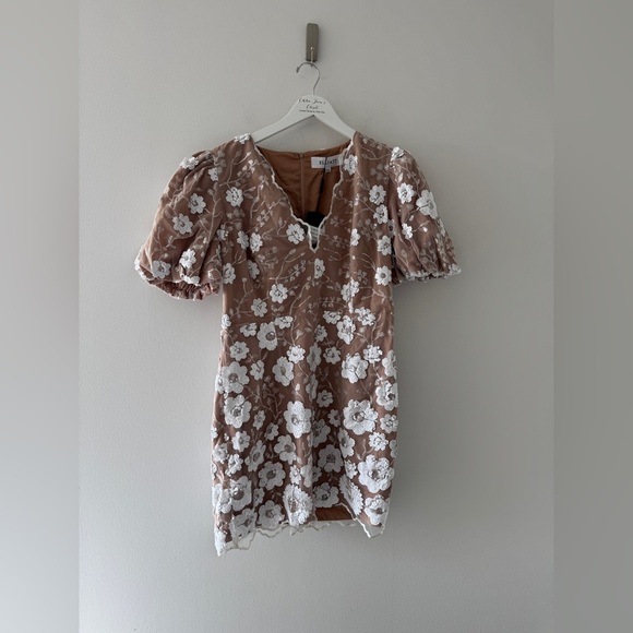 ELLIATT NWT Elodie Mini Puff Sleeve Dress XXL - Picture 5 of 8